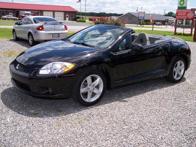 Used 2010 Mitsubishi Eclipse GS FWD image 1