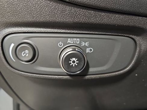 Used 2024 Chevrolet Equinox LT w/ LPO, Floor Liner Package AWD/4WD image 27