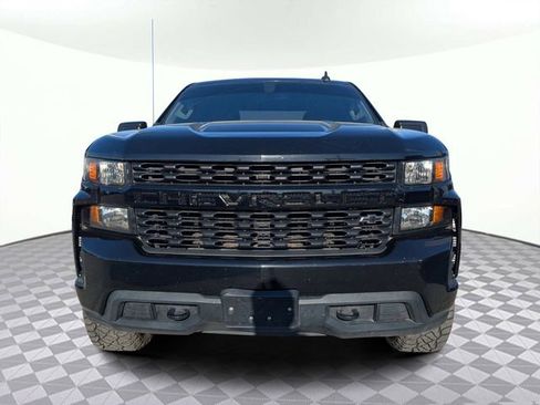 Used 2020 Chevrolet Silverado 1500 Custom w/ Custom Value Package image 6