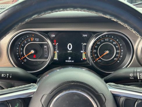 Used 2021 Jeep Gladiator Overland AWD/4WD image 25