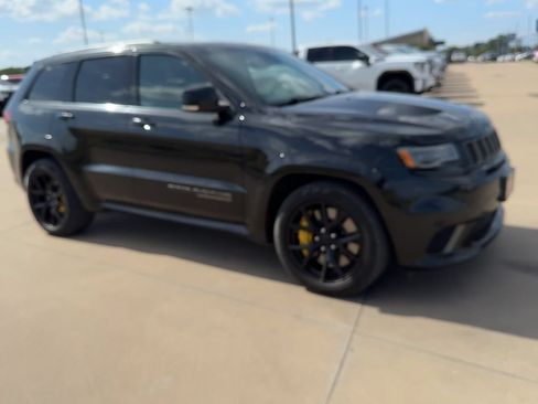 Used 2018 Jeep Grand Cherokee Trackhawk AWD/4WD image 9