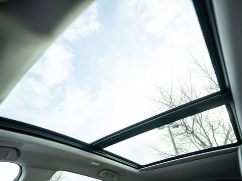 Certified 2025 Acura RDX Advance Package image 39