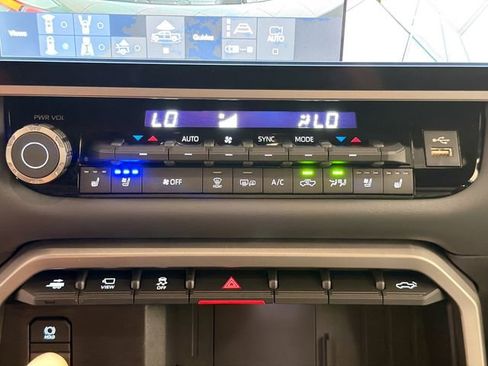 New 2026 Toyota Tundra Platinum AWD/4WD image 14