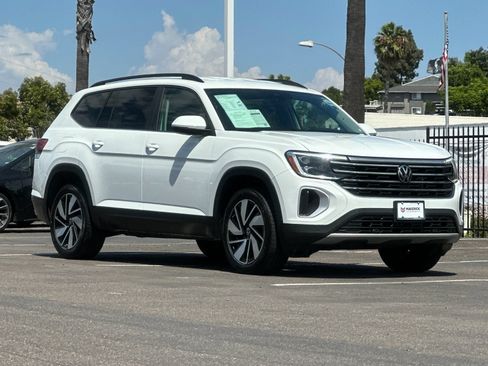 Used 2024 Volkswagen Atlas SE AWD/4WD image 8