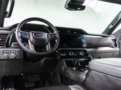 Used 2024 GMC Sierra 1500 AT4 w/ Technology Package image 27