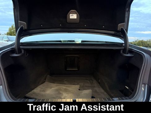 Used 2018 BMW 750i xDrive image 16