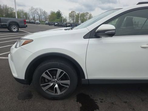 Used 2016 Toyota RAV4 XLE image 16