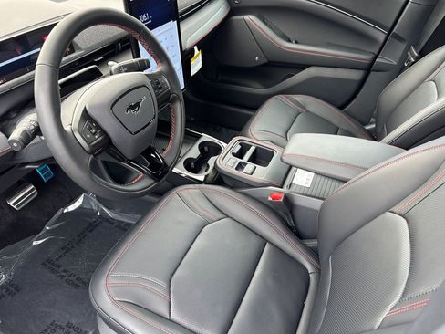 Used 2025 Ford Mustang Mach-E Premium w/ Sport Appearance Package image 10