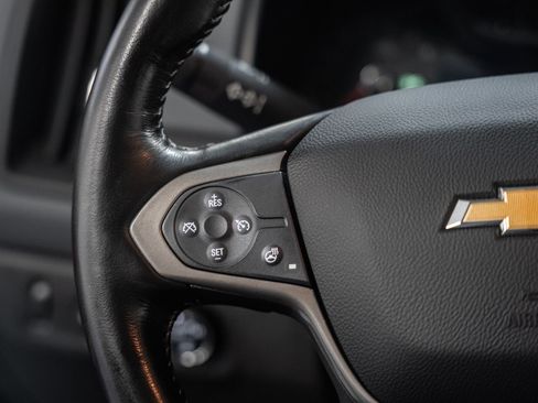 Used 2019 Chevrolet Colorado Z71 w/ Z71 Midnight Edition AWD/4WD image 35