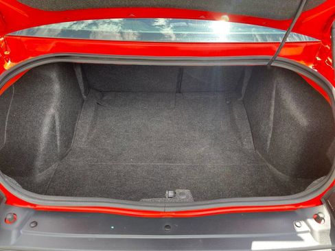 Used 2019 Dodge Challenger GT w/ Driver Convenience Group image 13