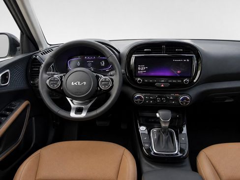 Used 2025 Kia Soul EX FWD image 23