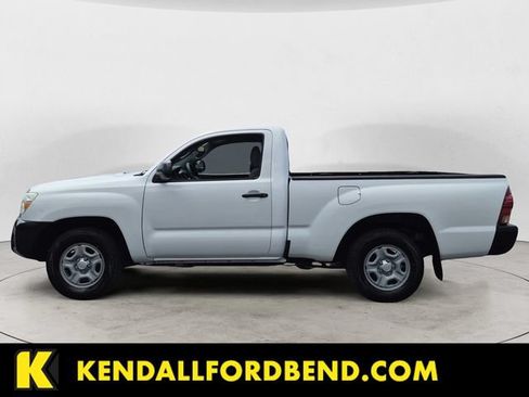 Used 2013 Toyota Tacoma 2WD Regular Cab image 2