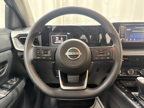 Used 2025 Nissan Kicks S w/ Charging Package FWD image 16