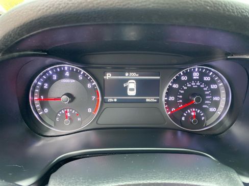 Certified 2024 Kia Forte LXS w/ LXS Technology Package image 18