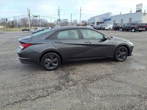 Used 2022 Hyundai Elantra SEL w/ Convenience Package image 14