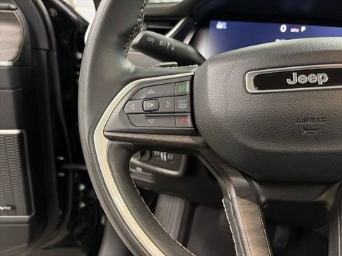 Certified 2022 Jeep Grand Cherokee Limited AWD/4WD image 29