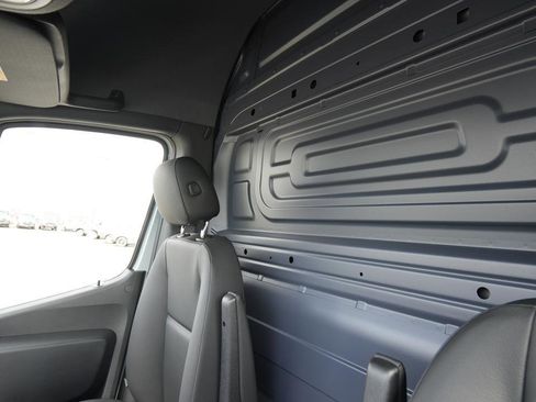 New 2025 Mercedes-Benz Sprinter 2500 image 14