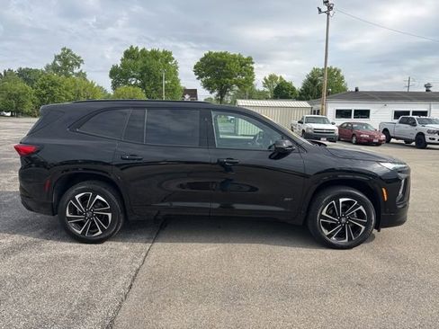 Used 2025 Buick Enclave Sport Touring w/ Super Cruise Package AWD/4WD image 5