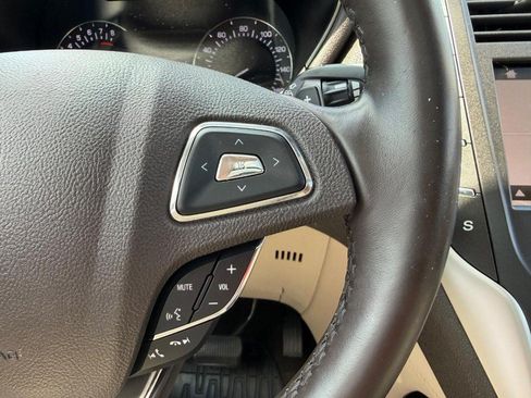 Used 2019 Lincoln MKC Reserve w/ MKC Climate Package AWD/4WD image 15