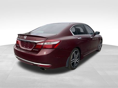 Used 2016 Honda Accord Sport image 5