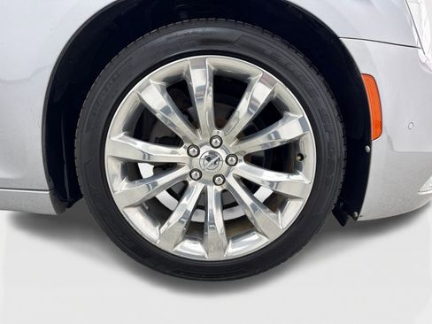 Used 2018 Chrysler 300 Limited w/ Safetytec Plus Group RWD image 49