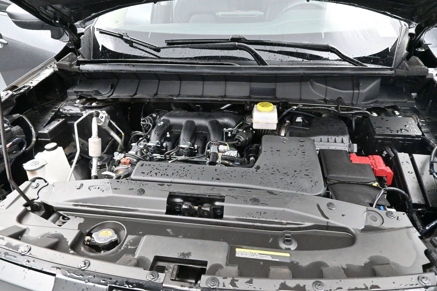 Used 2025 Nissan Pathfinder SL w/ SL Premium Package FWD image 32