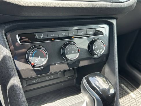 Certified 2024 Volkswagen Tiguan S FWD image 29