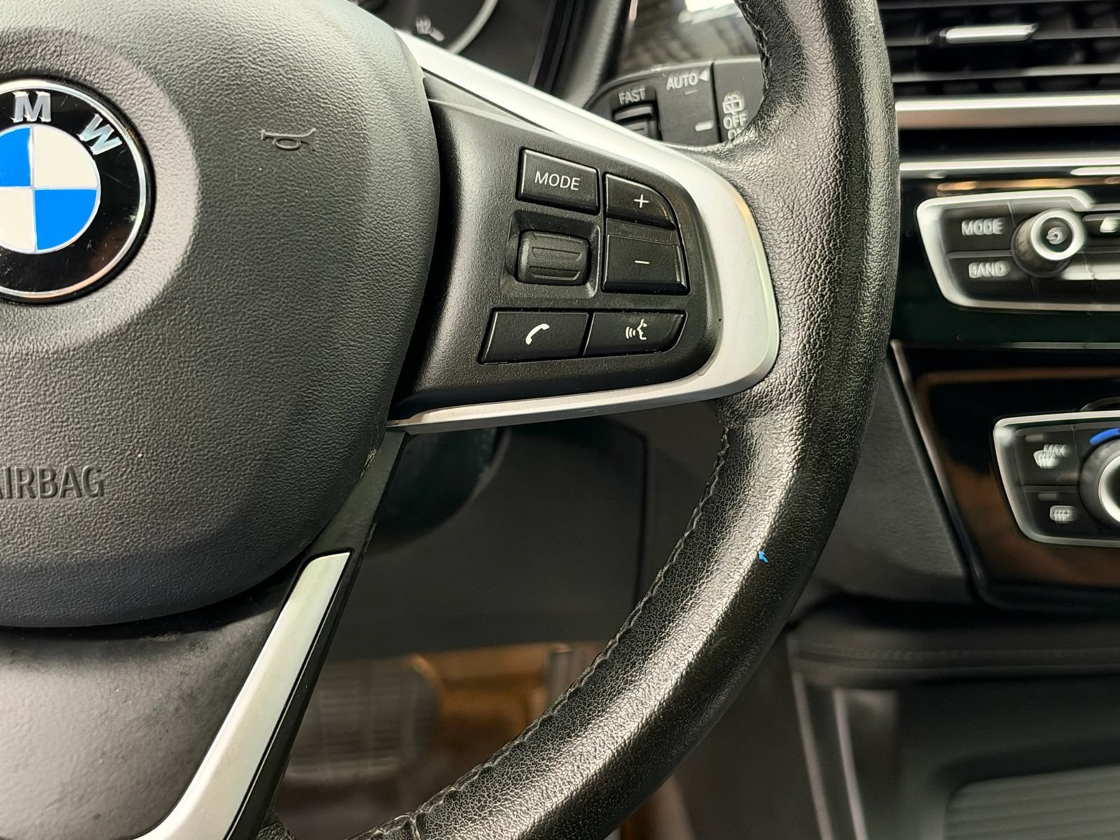 Used 2017 BMW X1 xDrive28i AWD/4WD image 30