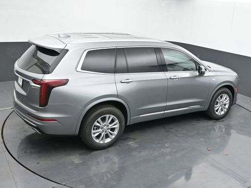 New 2025 Cadillac XT6 Luxury image 37