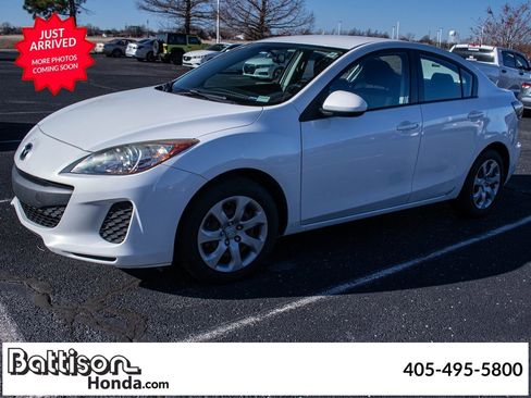 Used 2013 MAZDA MAZDA3 i SV w/ Convenience Pkg image 1