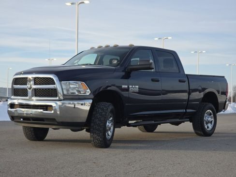 Used 2014 RAM 2500 Tradesman w/ Chrome Appearance Group image 10