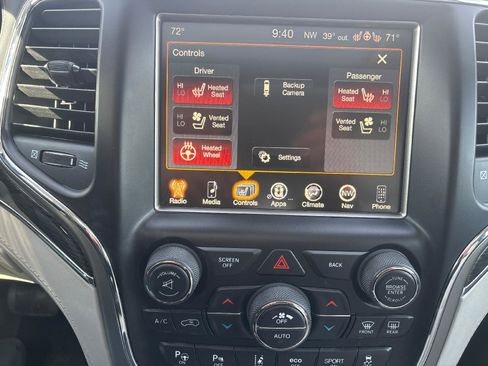 Used 2017 Jeep Grand Cherokee Summit image 22