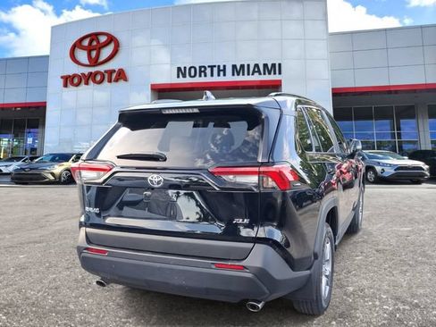Used 2025 Toyota RAV4 XLE w/ Convenience Package FWD image 4