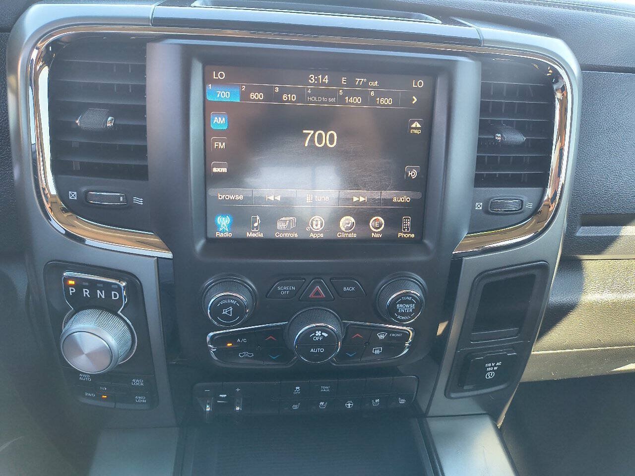 Used 2015 RAM 1500 Sport AWD/4WD image 30