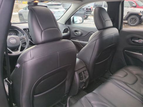 Certified 2020 Jeep Cherokee Limited image 18