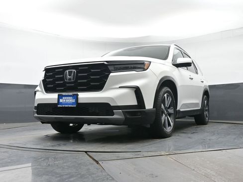 Used 2023 Honda Pilot Elite image 28
