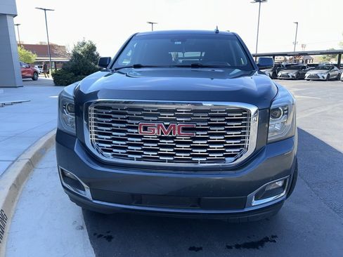 Used 2019 GMC Yukon Denali w/ Denali Ultimate Package image 3