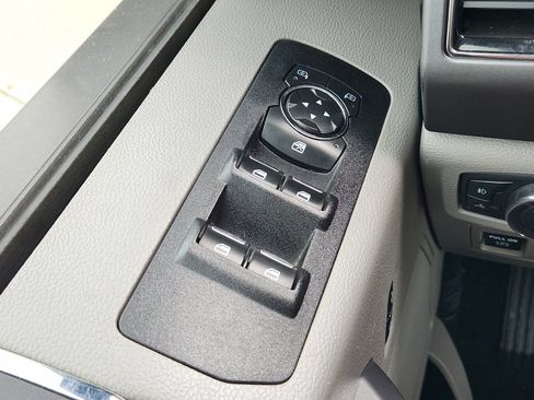 Used 2020 Ford F150 XLT AWD/4WD image 22