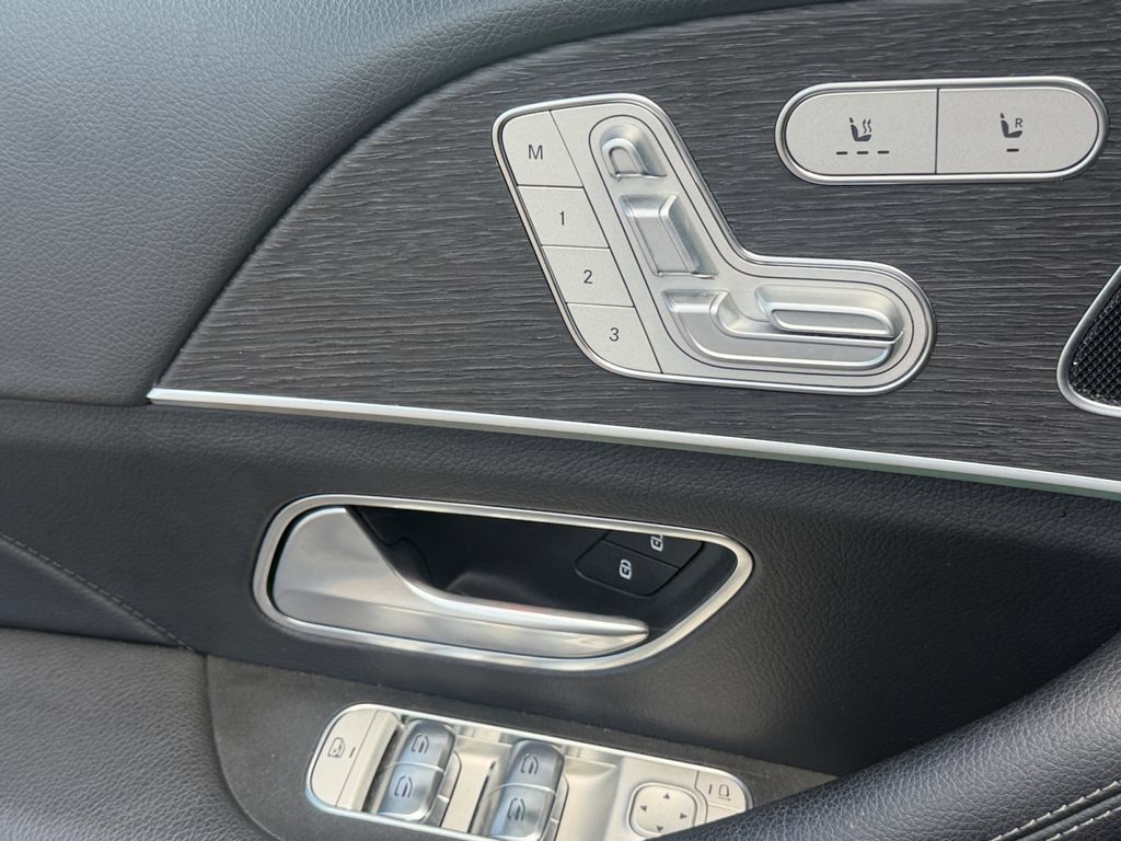Certified 2025 Mercedes-Benz GLE 350 4MATIC image 16