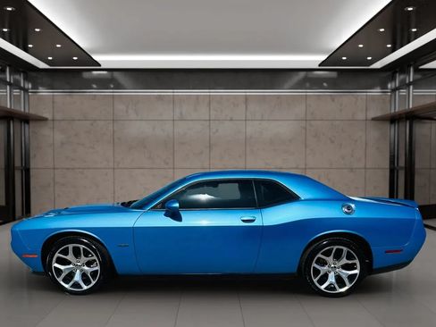 Used 2015 Dodge Challenger R/T Plus RWD image 8