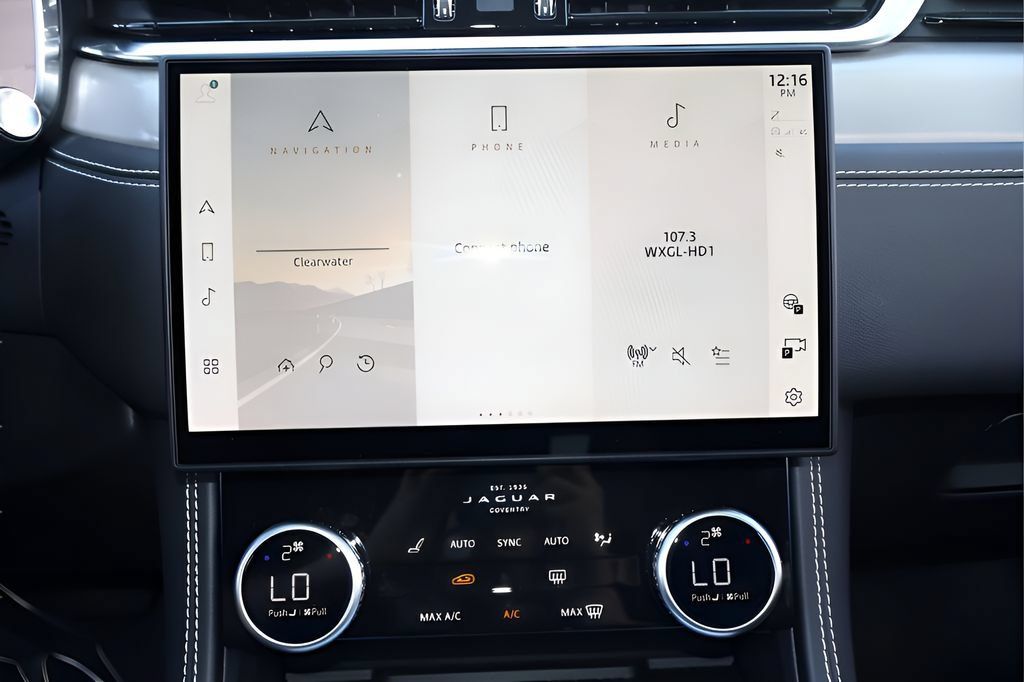 New 2026 Jaguar F-PACE R-Dynamic S AWD/4WD image 23