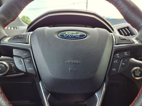 Used 2024 Ford Edge ST-Line AWD/4WD image 16