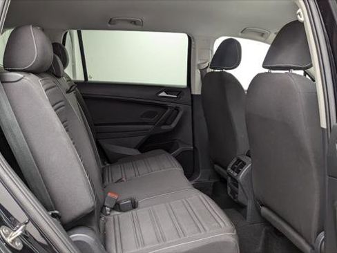 Used 2024 Volkswagen Tiguan S image 18