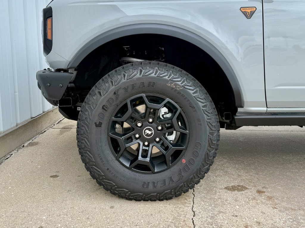 New 2026 Ford Bronco Badlands AWD/4WD image 36