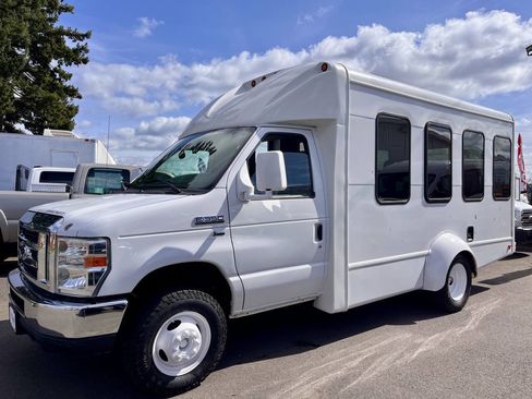 Used 2013 Ford E-350 and Econoline 350 Super Duty w/ Shuttle Bus Prep Pkg image 8