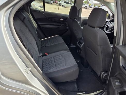 Used 2023 Chevrolet Equinox LT image 22