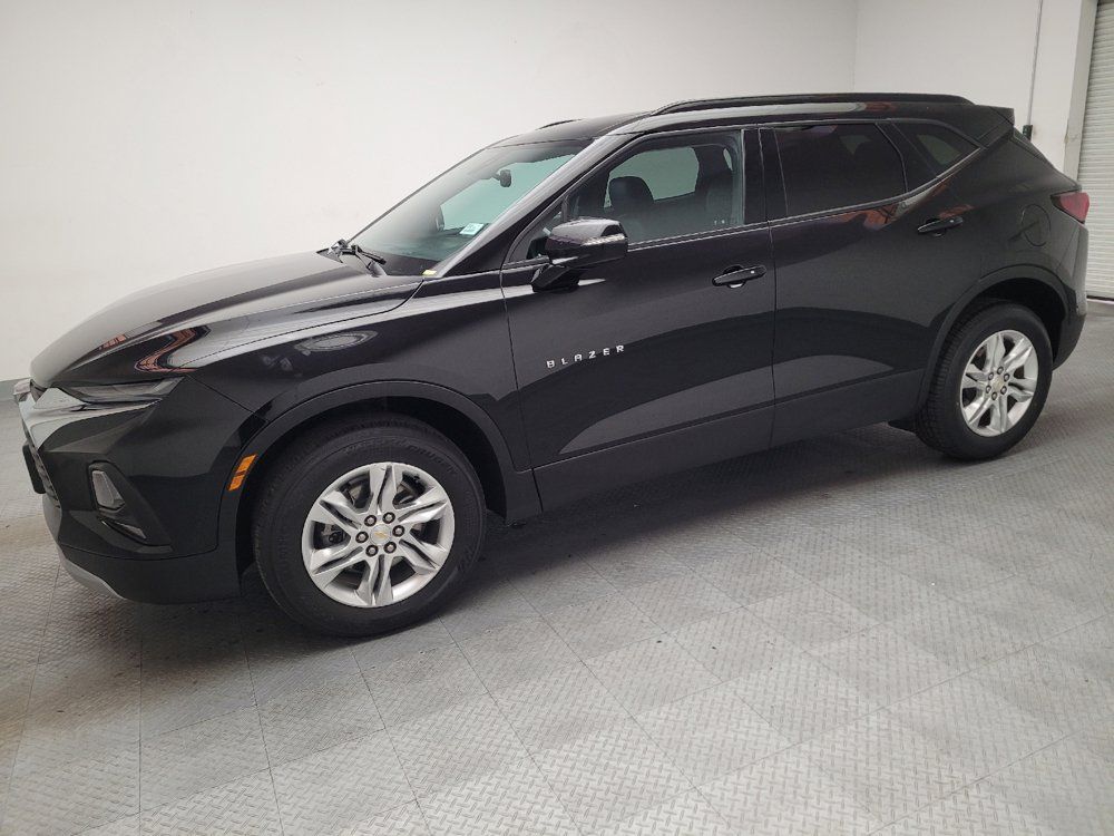 Used 2021 Chevrolet Blazer LT FWD image 2