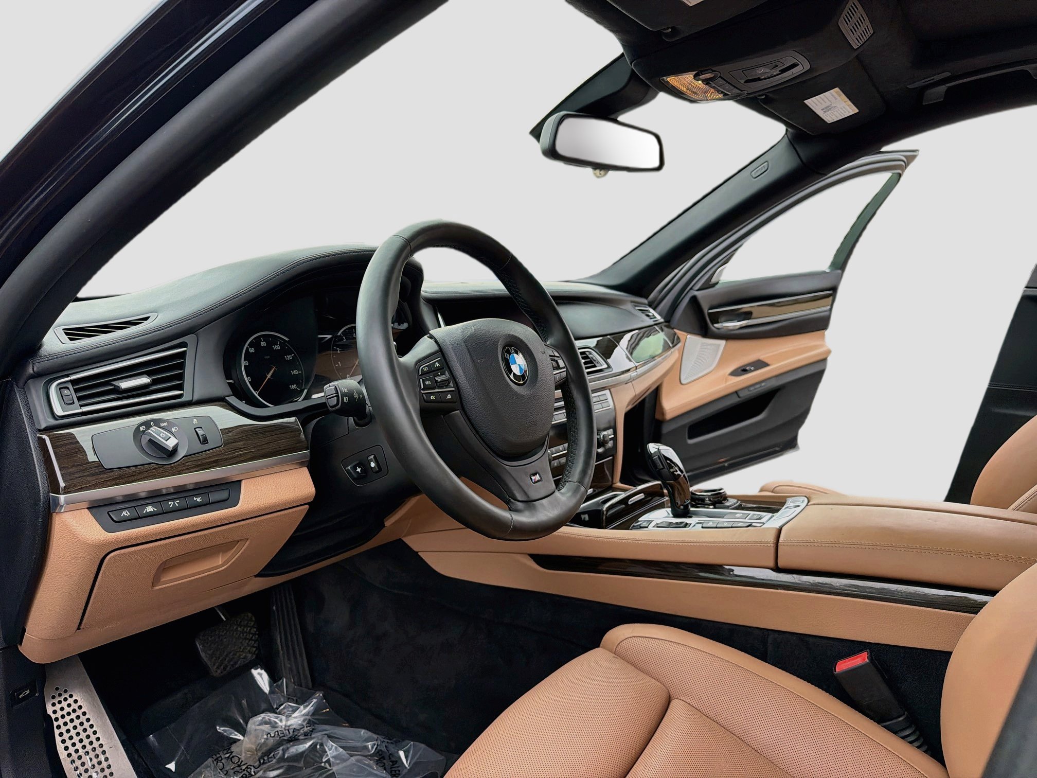 Used 2015 BMW 750i xDrive AWD/4WD image 10
