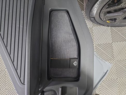 Used 2023 Rivian R1T Adventure image 32