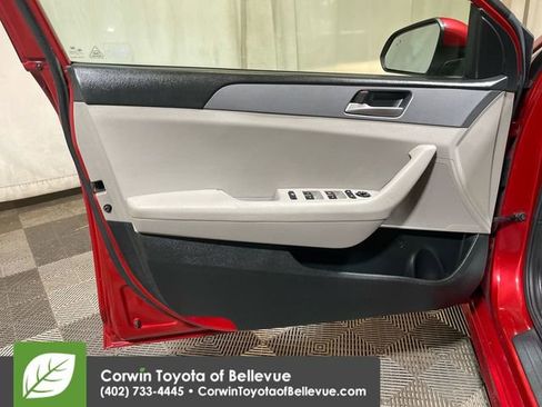 Used 2018 Hyundai Sonata SE image 23